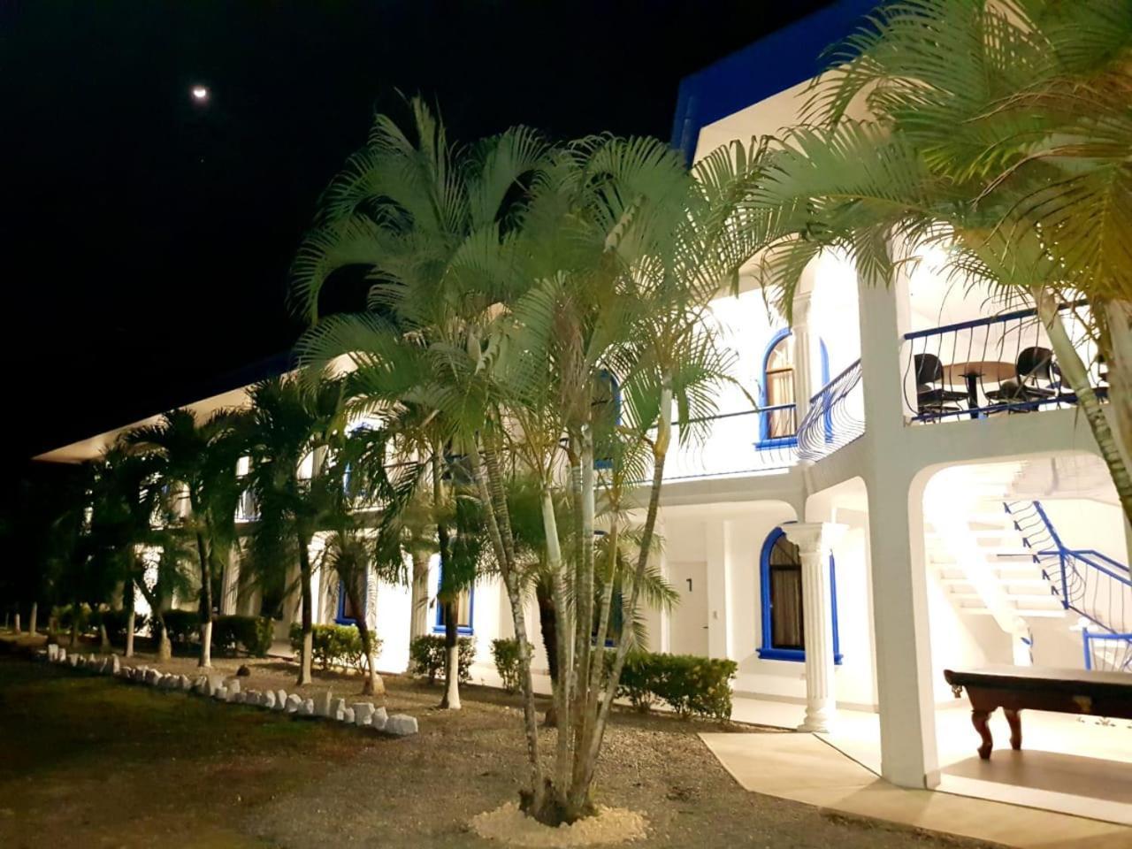Hotel Las Palmas De Osa Ciudad Cortes Luaran gambar
